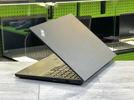 Lenovo Thinkpad E15 Gen1 3